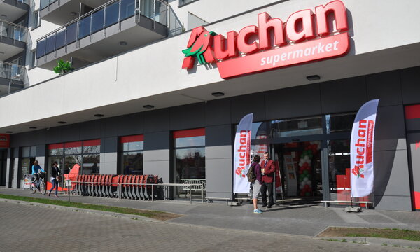 Auchan Supermarket Światowida fot.1.JPG