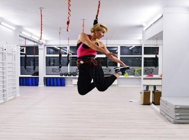 Bungee fitness, kalistenika i trening EMS, czyli co się teraz ćwiczy