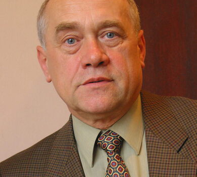 prof. Jerzy Olędzki