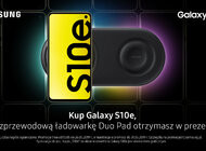 Samsung Galaxy S10e z bezprzewodową ładowarką Duo Pad w prezencie