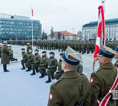 Promocja absolwentów II edycji kursu oficerskiego AGRYKOLA