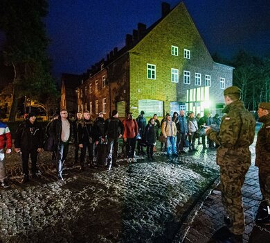 Skwierzyna - pierwszy zaciąg ochotników do służby