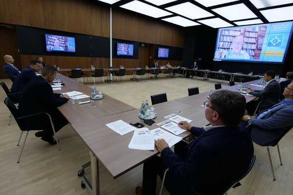 Meeting with local government reps