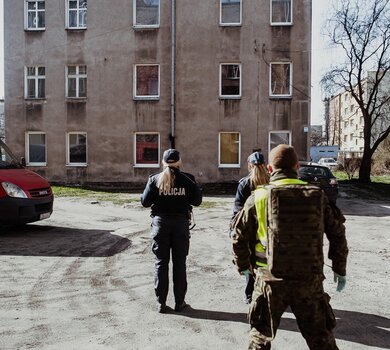 Wspólne działania żołnierzy WOT i policjantów w ramach operacji pk. "Odporna Wiosna"