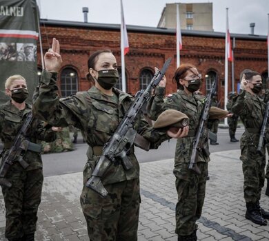 Pierwsza przysięga wojskowa na sztandar 8 Kujawsko - Pomorskiej Brygady OT