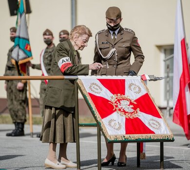 Sztandar wojskowy dla 9 Łódzkiej Brygady OT