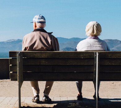 zdjecie_seniorzy_unsplash.jpg