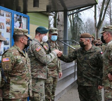 Dowódca V Korpusu U.S. Army z wizytą w Dowództwie WOT