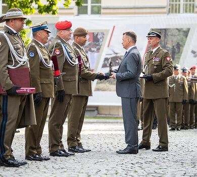 Wyróżnienia z okazji Święta Wojska Polskiego