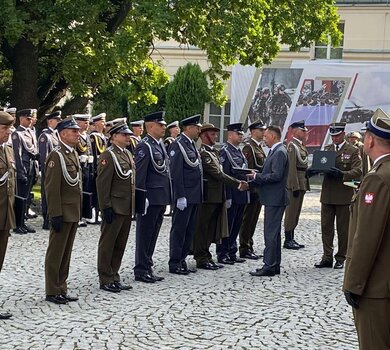 Wyróżnienia z okazji Święta Wojska Polskiego