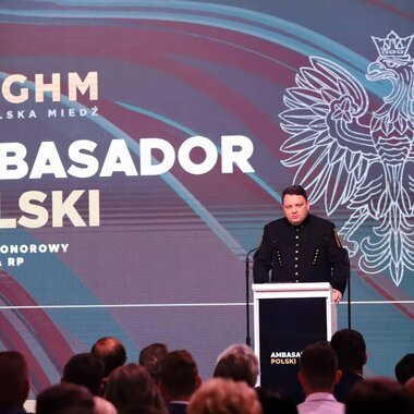 Ambasador Polski 2021 - prezes KGHM Marcin Chludziński