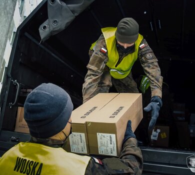 Terytorialsi i medycy ślą pomoc dla swoich ukraińskich odpowiedników.