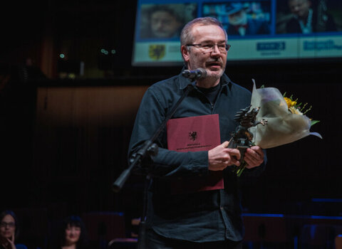 Prof. Jacek Kornacki podczas Gali wręczenia Pomorskiej Nagrody Artystycznej w 2016 roku.