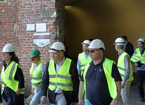 gospodarska wizyta prezydent gdanska w twierdzy wisloujscie fot grzegorz mehring 4 