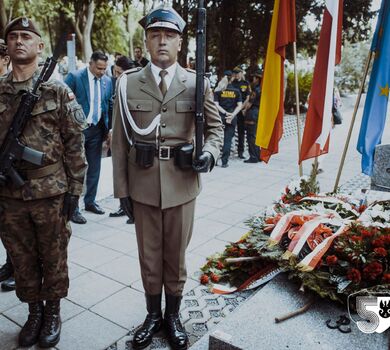 Żołnierze Wojsk Obrony Terytorialnej złożyli Hołd Powstańcom Warszawy 