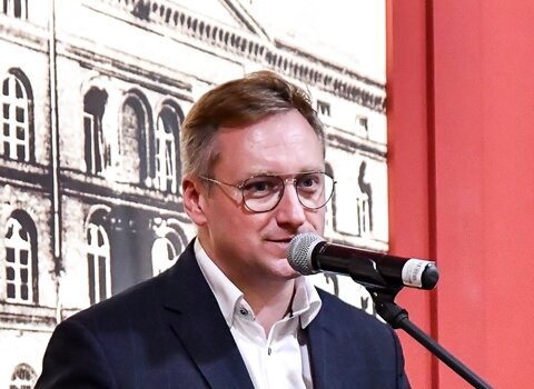 dr Jan Daniluk. Jeden z kuratorów wystawy. 