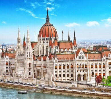 ca budapest shutterstock 2