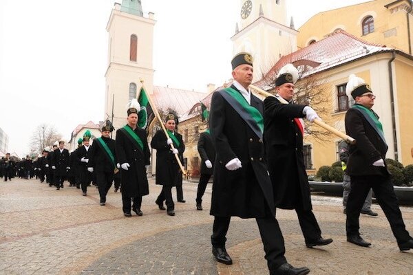 obchody 40  i 41  rocznicy Pacyfikacji Zakładów Górniczych Rudna