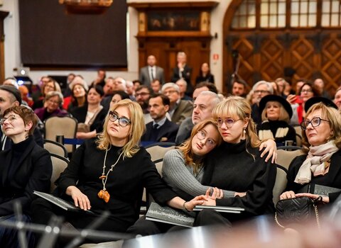 Na zdjęciu od lewej Renata Adamowicz, Magdalena Adamowicz oraz córki Teresa i Antonina.   