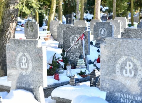 Cmentarz Łostowicki w Gdańsku. Nagrobki AKowców. 