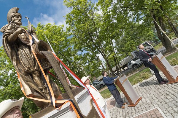 Pomnik Św. Floriana Huta Miedzi Legnica