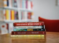 Poznaliśmy tytuły 5 książek nominowanych do Nagrody Literacka Podróż Hestii 2023