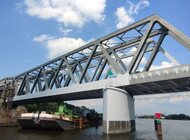 Nasuwanie mostu nad Regalicą w Szczecinie