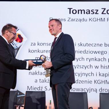 „Bursztyn Polskiej Gospodarki” dla prezesa KGHM Tomasza Zdzikota (3)