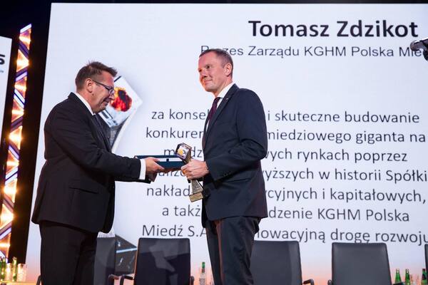 „Bursztyn Polskiej Gospodarki” dla prezesa KGHM Tomasza Zdzikota (3)