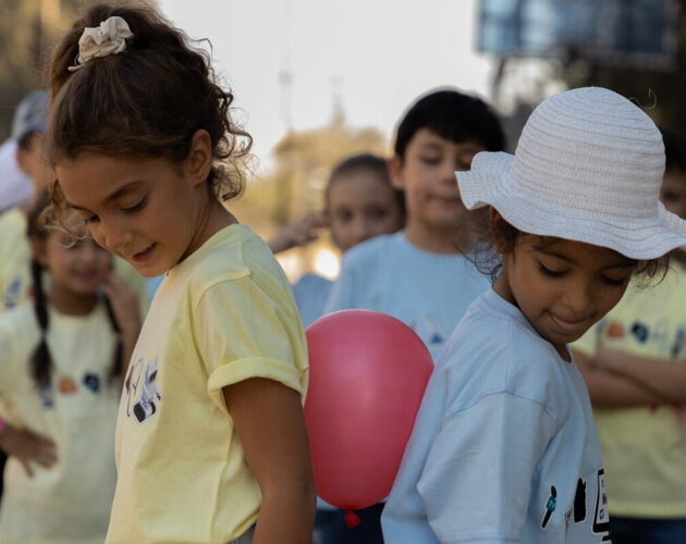 Dzień Kobiet charytatywnie. Akcja „Skrzydła dla dziewczynek”. Kobiety i dziewczynki – dziewczynkom w Aleppo 