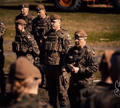 Dowódca Wojsk Obrony Terytorialnej z wielkanocną wizytą u żołnierzy WOT pełniących służbę na granicy