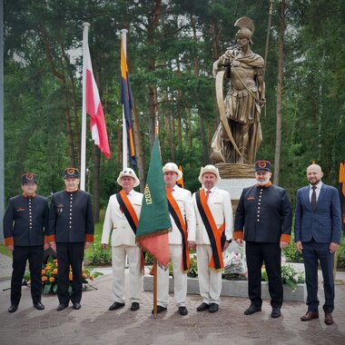 Posąg św  Floriana przy Hucie Miedzi Cedynia (5)