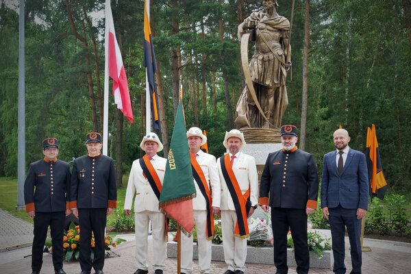 Posąg św  Floriana przy Hucie Miedzi Cedynia (5)