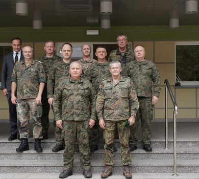 Dowódca Terytorialny Bundeswehry z wizytą w Dowództwie WOT 