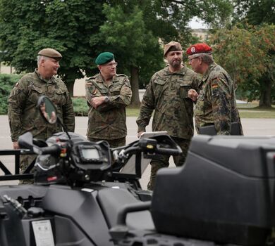 Dowódca Terytorialny Bundeswehry z wizytą w Dowództwie WOT 