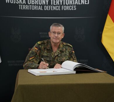 Dowódca Terytorialny Bundeswehry z wizytą w Dowództwie WOT 