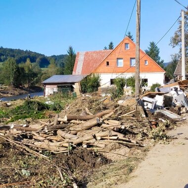 Wsparcie Fundacji KGHM Polska Miedź dla regionów dotkniętych powodzią