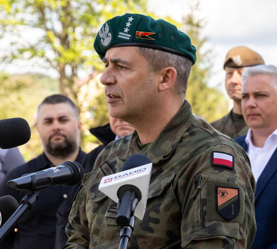 Koniec operacji FENIKS. Wojsko zostaje na miejscu.