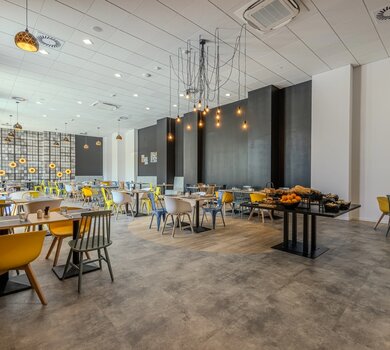Hotels-Campanile-Wwa-Restauracja