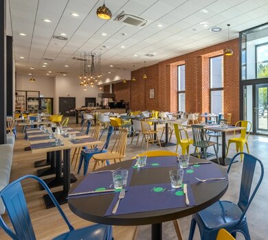 Hotels-Campanile-Wwa-Restauracja 2