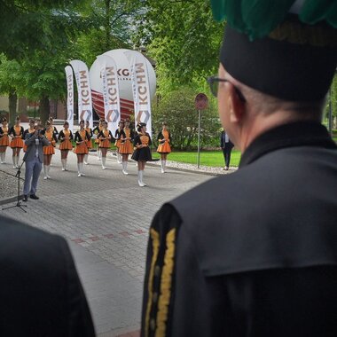 Przywitanie Zarządu KGHM przez Orkiestrę HMG i mażoretki (4)