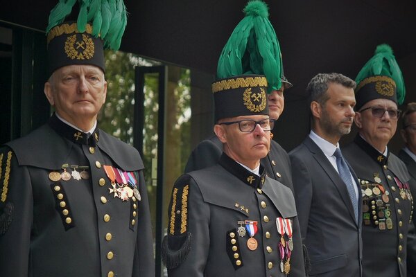 Przywitanie Zarządu KGHM przez Orkiestrę HMG i mażoretki (5)