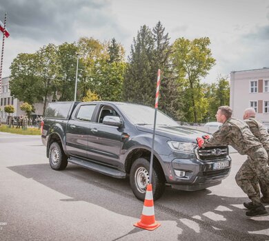Najlepsi kierowcy WOT wyłonieni w zawodach