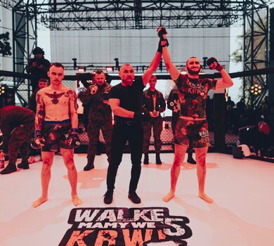 Podwójne podium 6MBOT