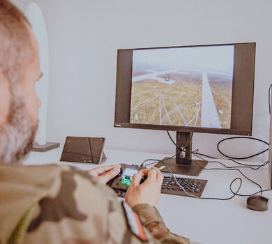 Rozwój zdolności dronowych w WOT z Parkiem Technologii Kosmicznych