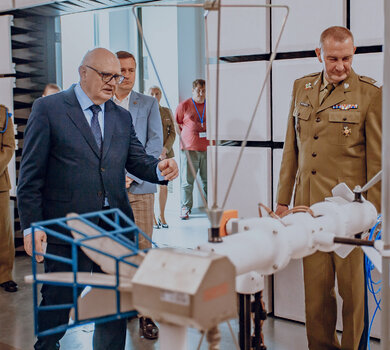 Rozwój zdolności dronowych w WOT z Parkiem Technologii Kosmicznych