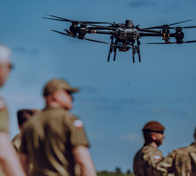 Warsztaty dla wojskowych pilotów dronów w Radomiu