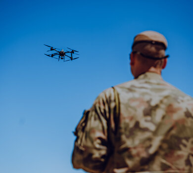 Warsztaty dla wojskowych pilotów dronów w Radomiu
