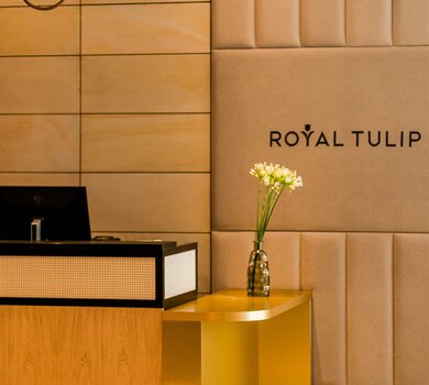 RTSand lobby