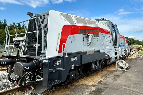 Lokomotywa SM42-6Dn Hydrogen na testach w POL-MIEDŹ TRANS (2)